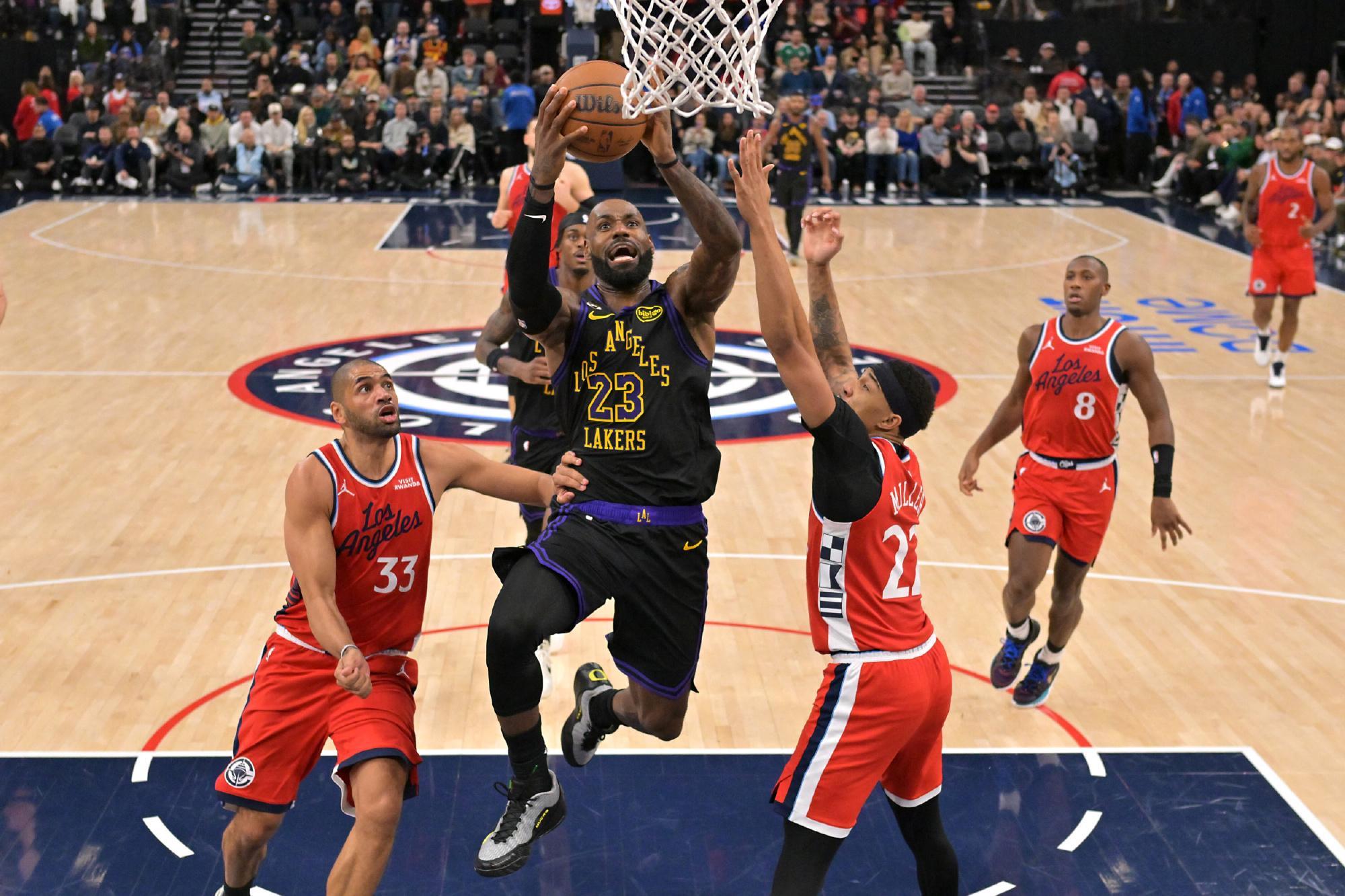 bet365-输快船遭双杀!还好詹姆斯给球队吃定心丸,但想争冠需补强中锋了