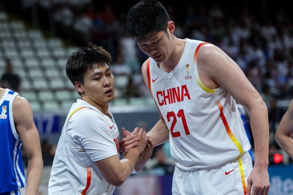 wellbet官方网站-中国男篮为啥被没归化的韩国打花2场？球迷：因为有周琦和张公子
