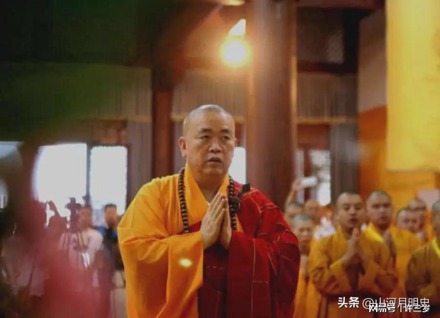 bet365-越扒越劲爆!释永信在少林寺的奢靡生活,你想都不敢想!