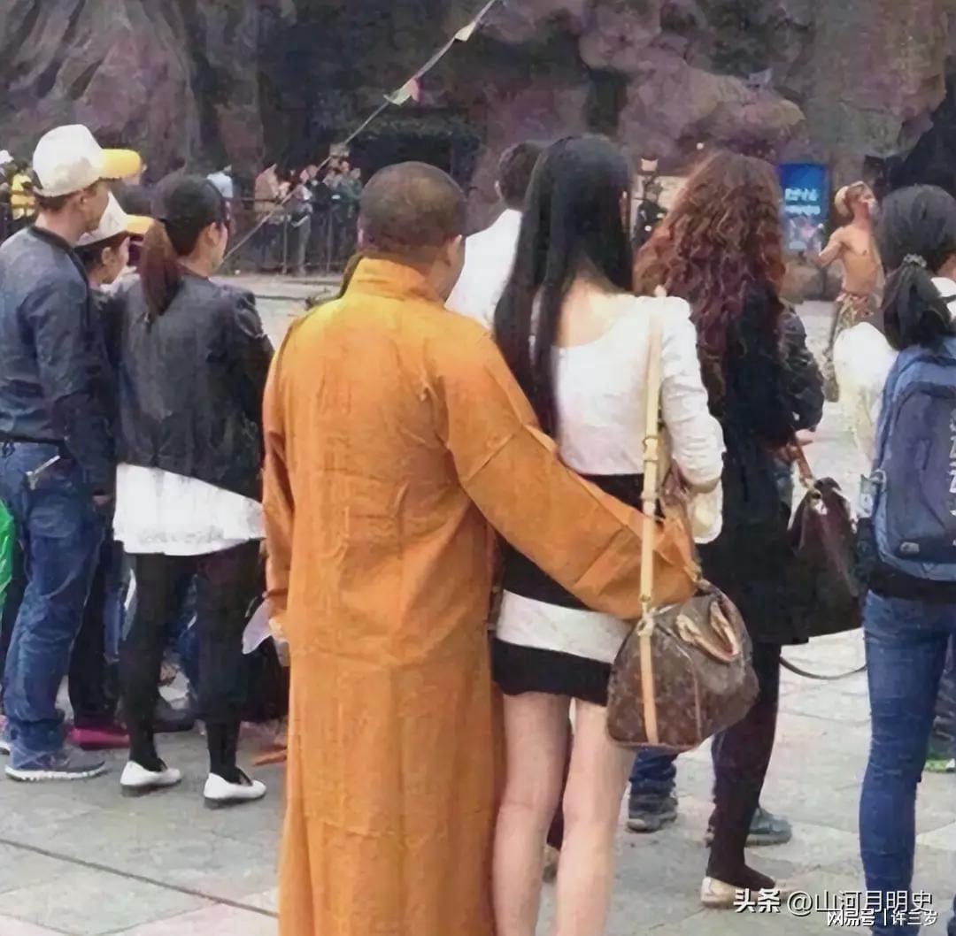 bet365-越扒越劲爆!释永信在少林寺的奢靡生活,你想都不敢想!