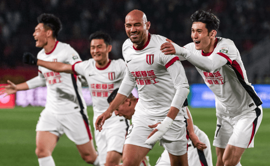 bet365-3-0！中超最神奇球队诞生！赛季唯一不败+11场轰30球，领跑积分榜