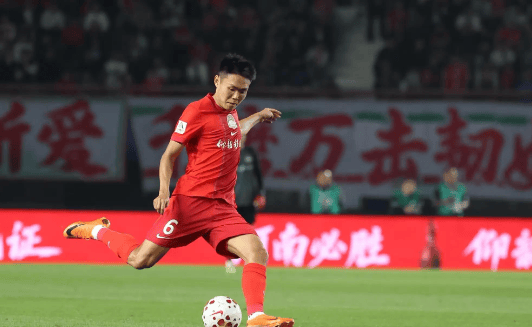 bet365-3-0！中超最神奇球队诞生！赛季唯一不败+11场轰30球，领跑积分榜